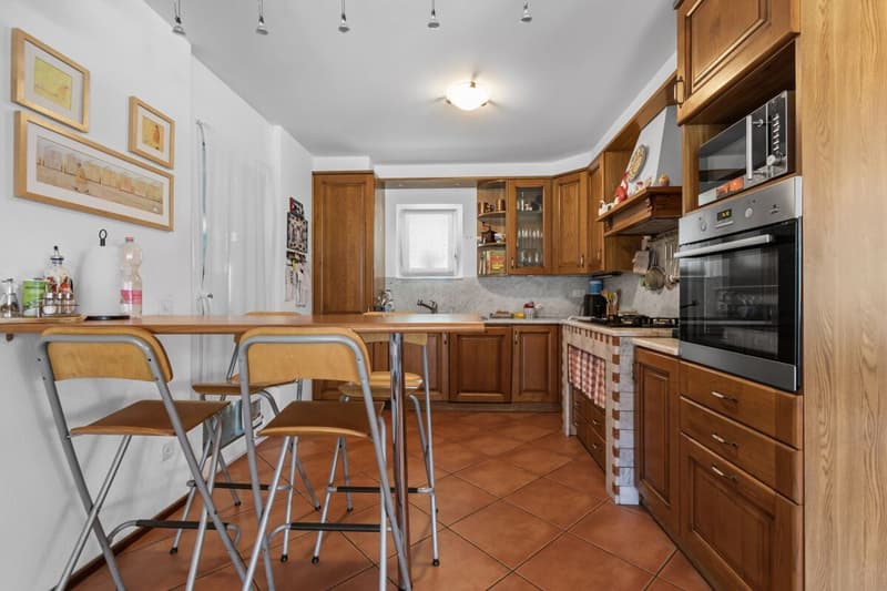 Vivi la bellezza di Capolago: casa con vista mozzafiato sul lago (8)