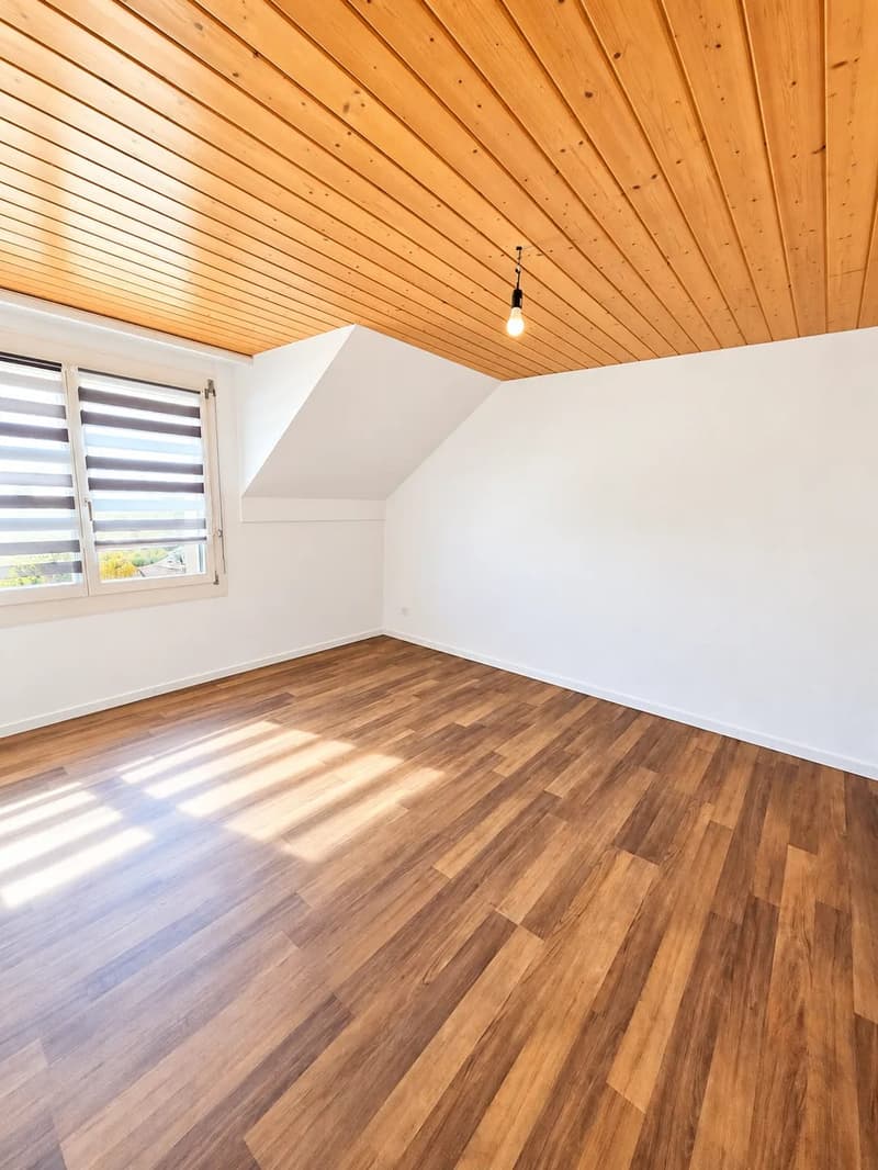 Charmante Wohnung mit Balkon ins Grüne - ruhig & naturnah / Renditeobjekt (5)