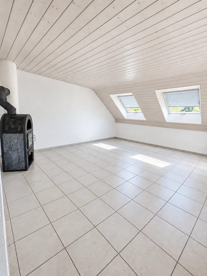 Charmante Wohnung mit Balkon ins Grüne - ruhig & naturnah / Renditeobjekt (3)