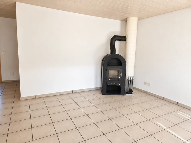 Charmante Wohnung mit Balkon ins Grüne - ruhig & naturnah / Renditeobjekt (4)