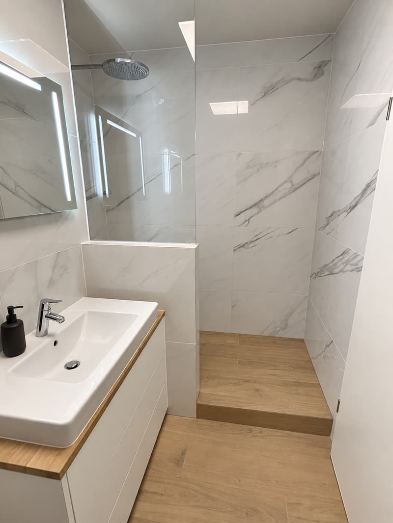 Duplex lumineux de 6 pièces avec mezzanine et balcon à Satigny (6)
