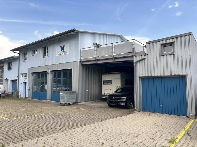 Werkstatt, Garage, Büro & Lager mit viel Aussenfläche - Sofort Nutzbar (3)