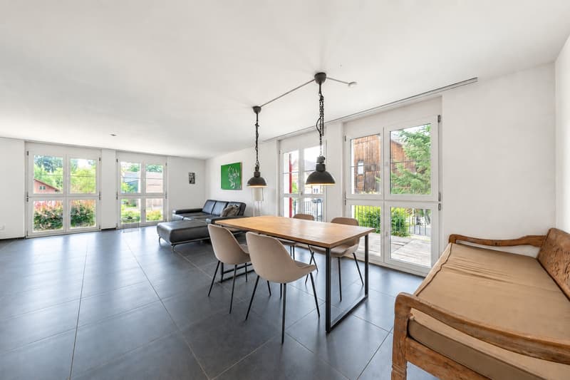 Stilvolle 4,5-Zimmer-Wohnung mit 2 Balkonen, Aufzug & 2 TG-Stp. in Lengwil (15)