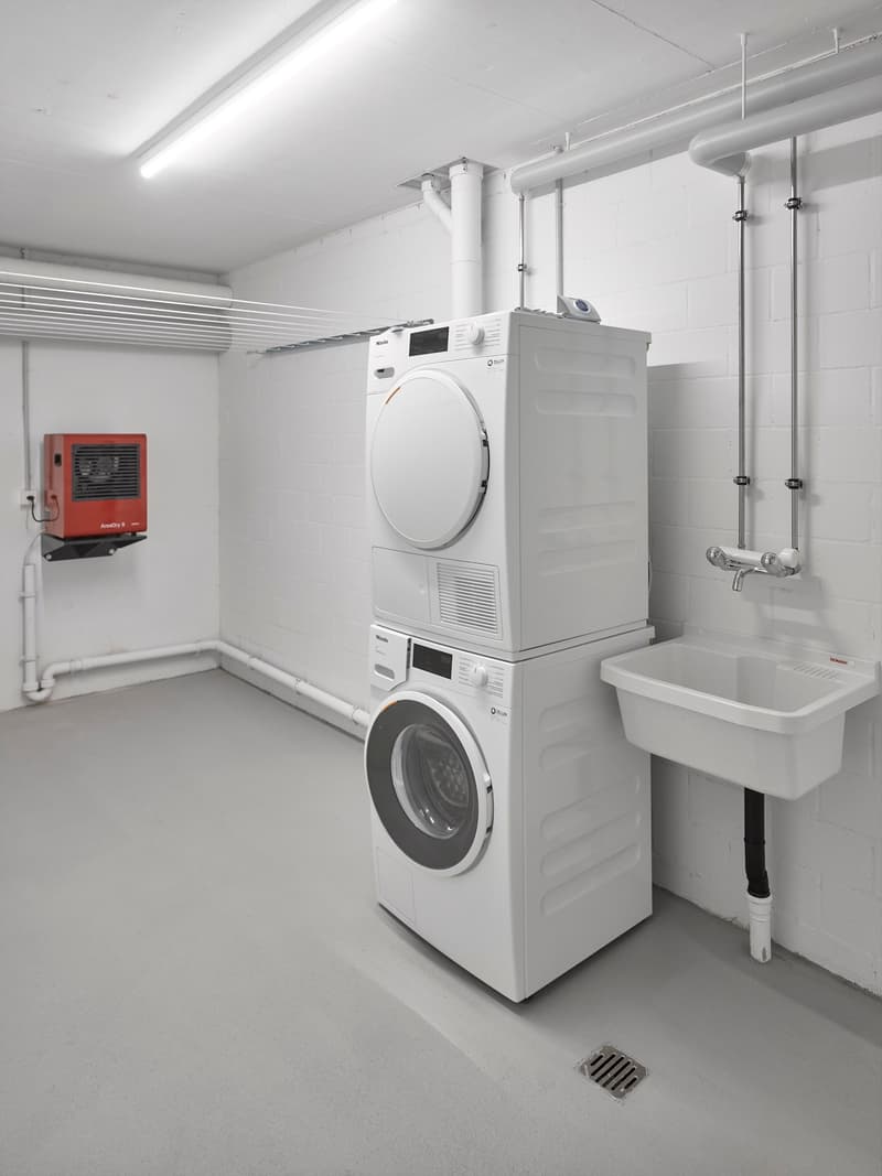Appartement attique moderne de 3,5 pièces avec vue dégagée (13)