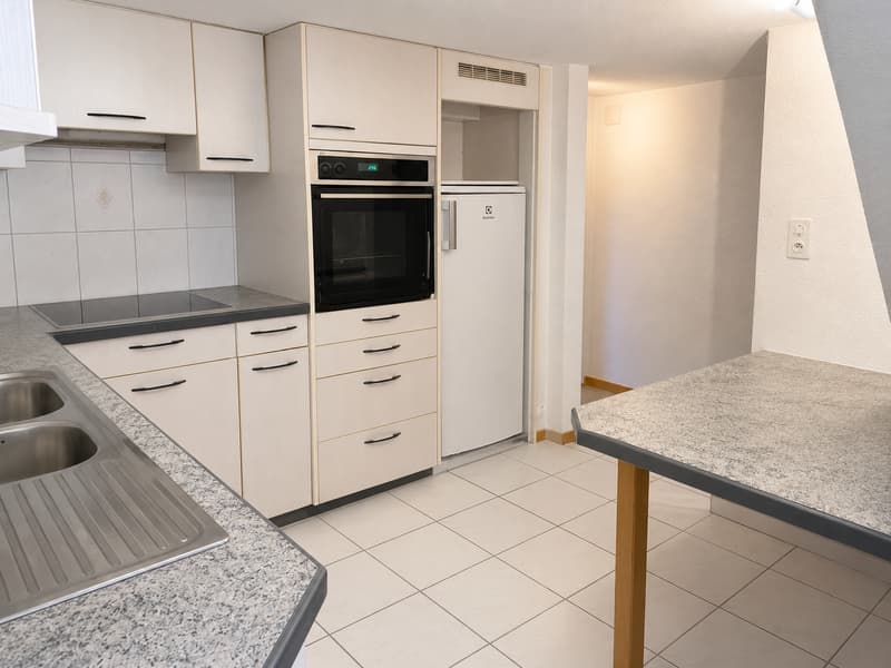 Cozy 3-room old building apartment on Oberstrasse in St. Gallen (3)