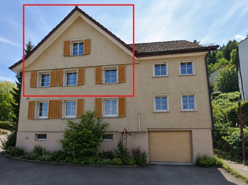 Appartement ancien de 5 pièces confortable avec une hauteur de pièce de 2,10 m (1)
