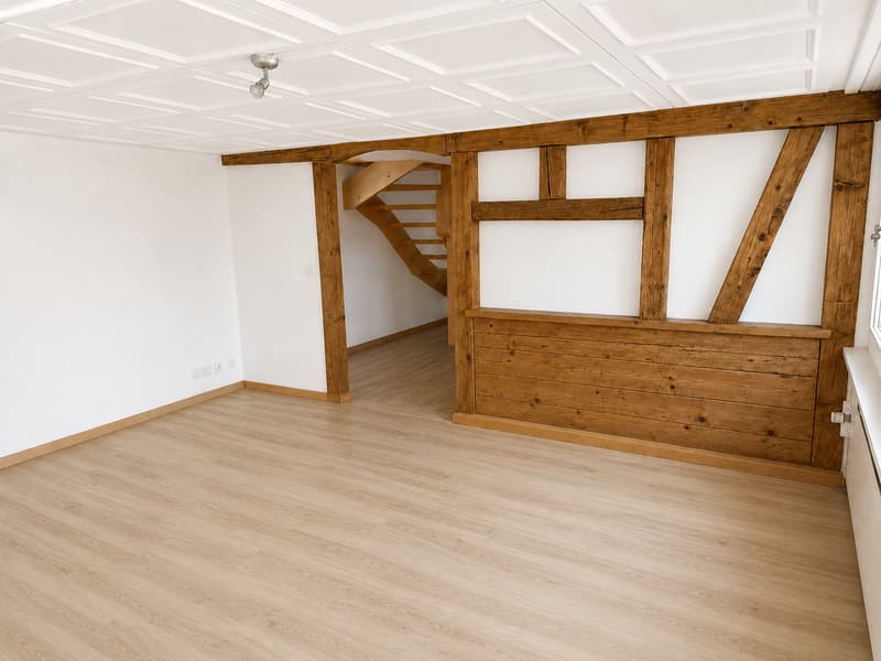 Appartement ancien de 5 pièces confortable avec une hauteur de pièce de 2,10 m (5)