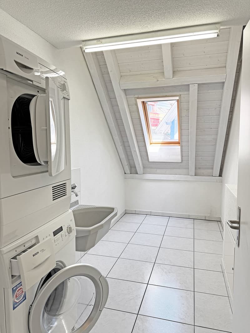 Well-maintained 5.5-room maisonette apartment in Nürensdorf (22)