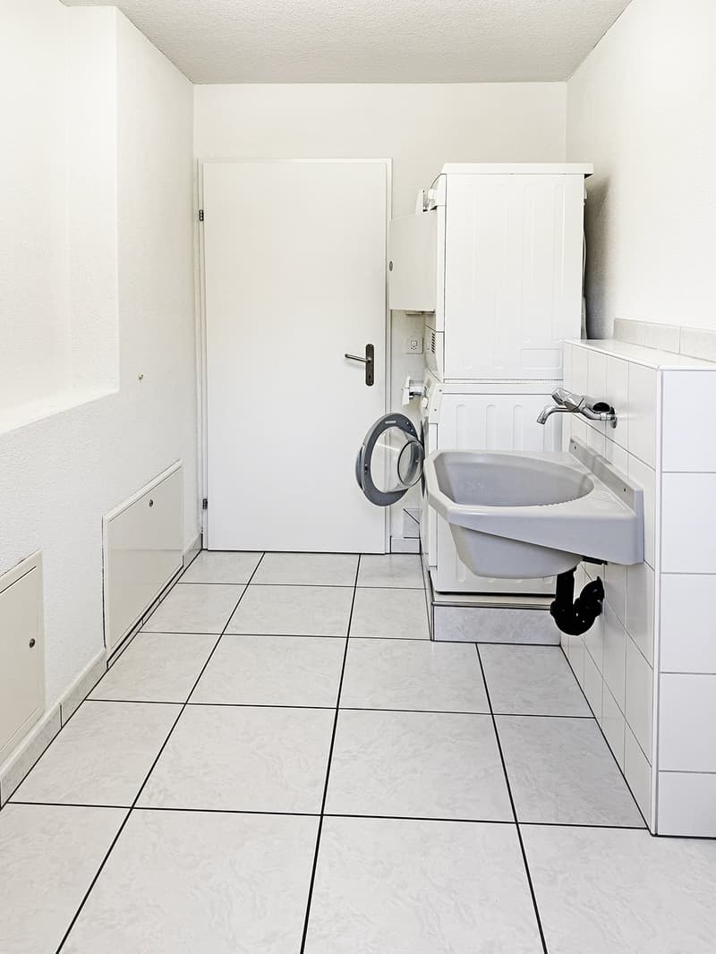 Well-maintained 5.5-room maisonette apartment in Nürensdorf (21)