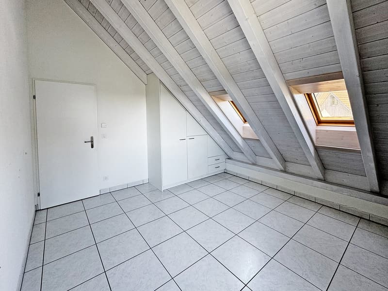 Well-maintained 5.5-room maisonette apartment in Nürensdorf (25)