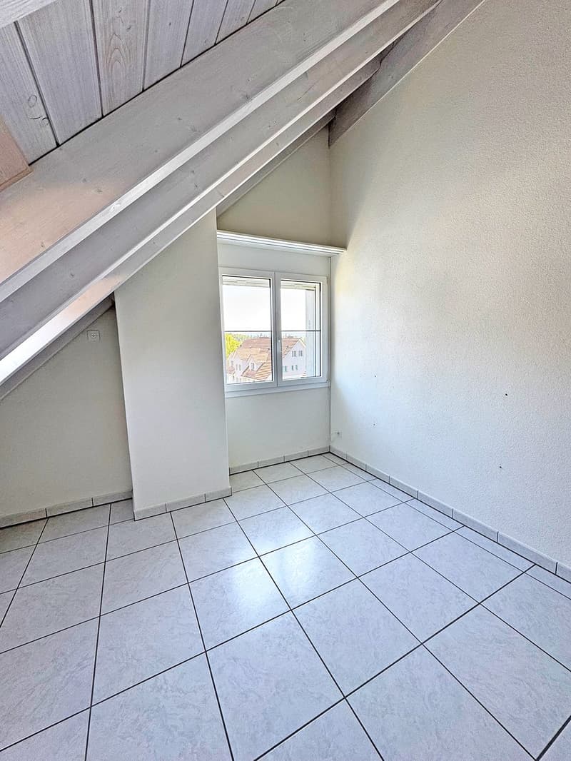 Well-maintained 5.5-room maisonette apartment in Nürensdorf (26)