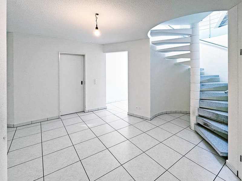 Well-maintained 5.5-room maisonette apartment in Nürensdorf (14)