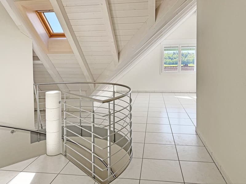 Well-maintained 5.5-room maisonette apartment in Nürensdorf (16)