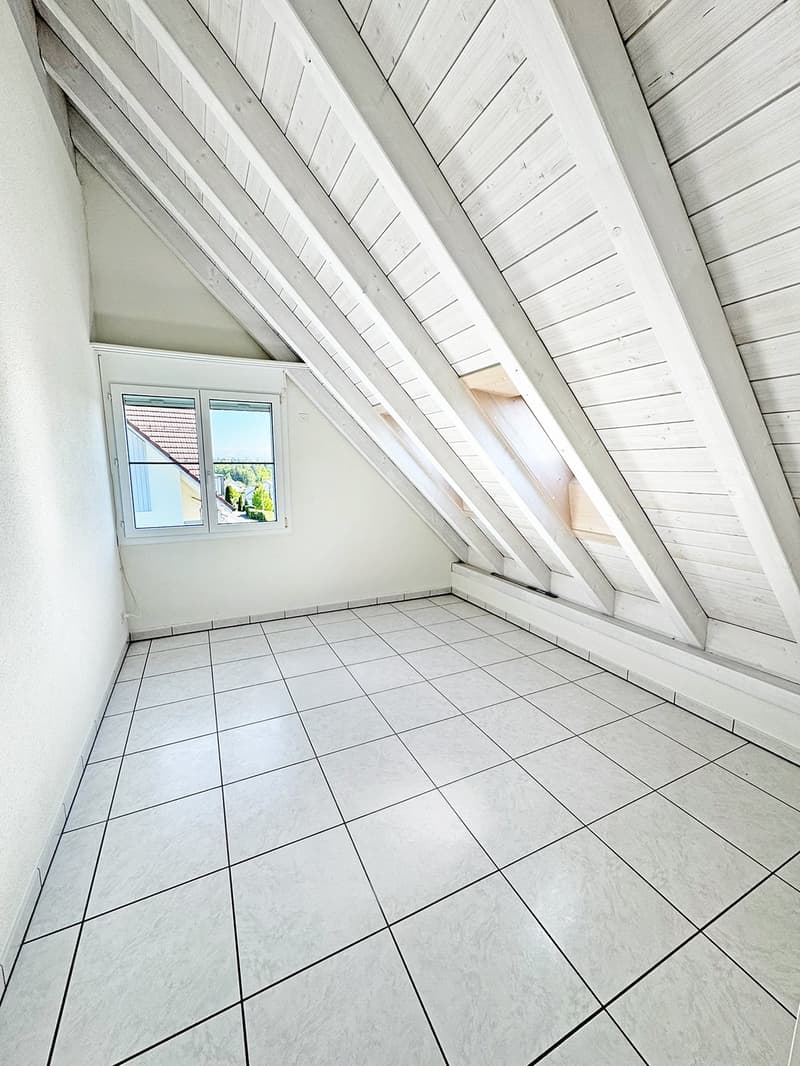 Well-maintained 5.5-room maisonette apartment in Nürensdorf (27)