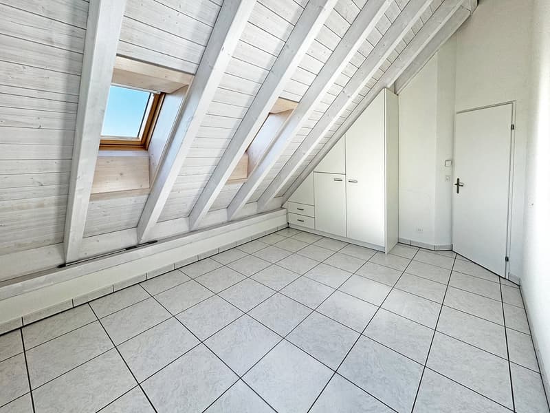 Well-maintained 5.5-room maisonette apartment in Nürensdorf (23)