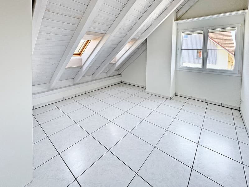Well-maintained 5.5-room maisonette apartment in Nürensdorf (24)