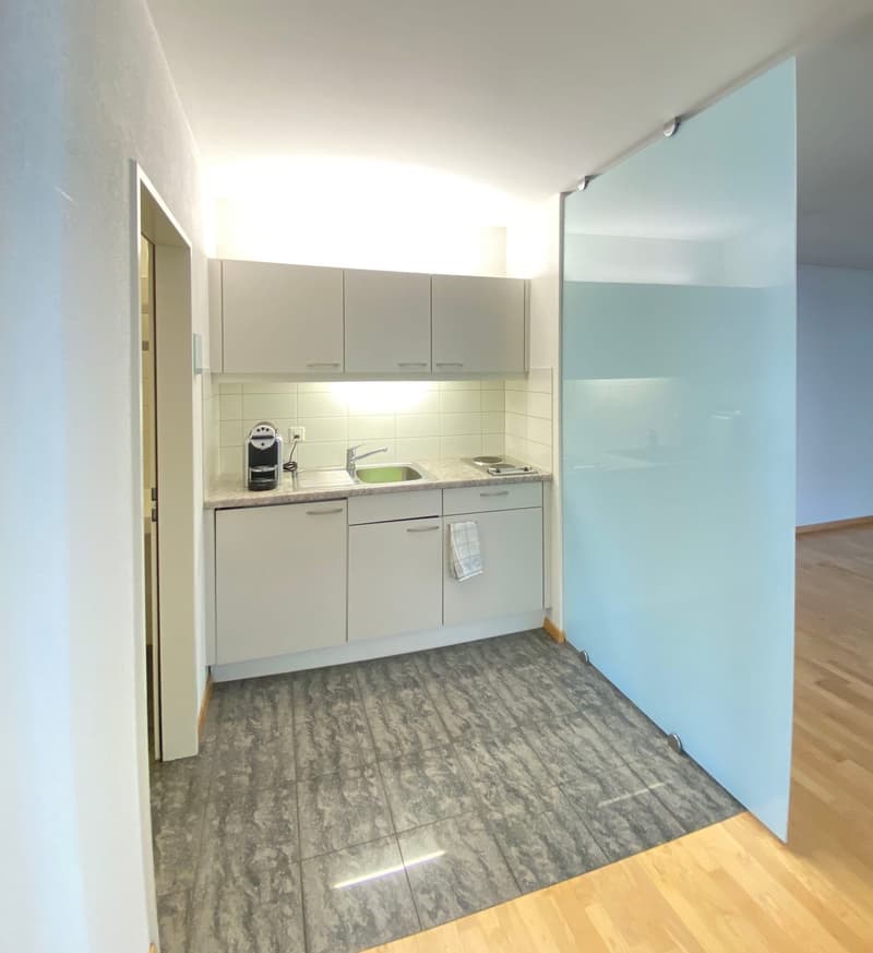Exklusives Büro in modern renoviertem Bauernhaus mitten im Dorf (8)