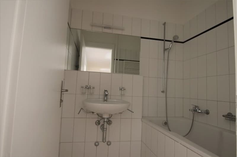1900_1022_Badezimmer_02.JPG