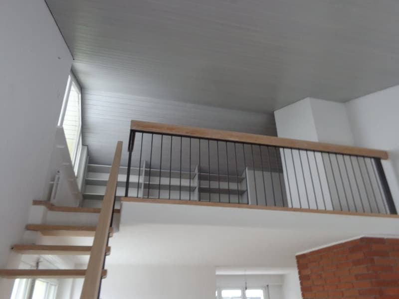 Appartement spacieux avec cheminée et vue sur les environs verts (9)