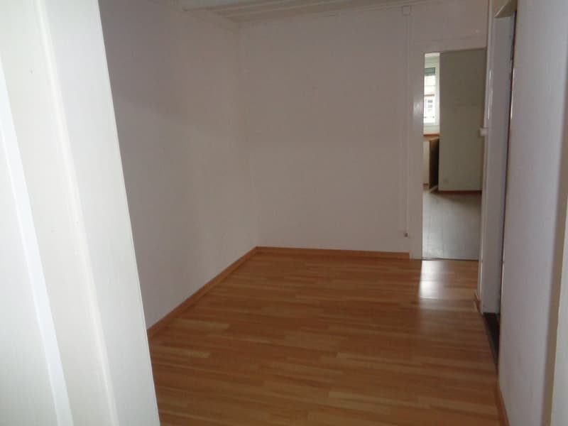 Der Vorraum zum hinteren Wohnteil lässt sich als Büro etc nützen