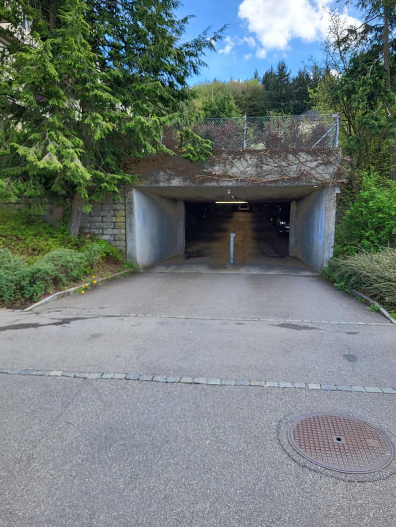 Parking space in Spiegel (1)