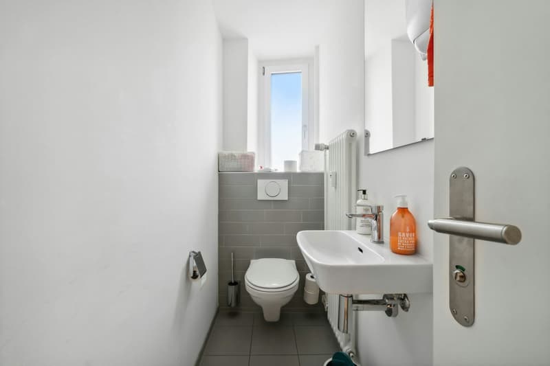 WC 2