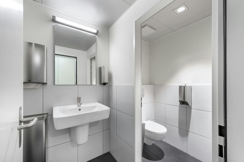 Neue Büro-/Praxisfläche mit ca. 100 m² im 1. OG - mitten im Stedtli von Laufen (10)