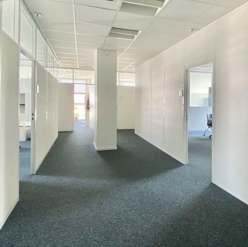 Diversi spazi ufficiali in affitto da 750 m² (7)