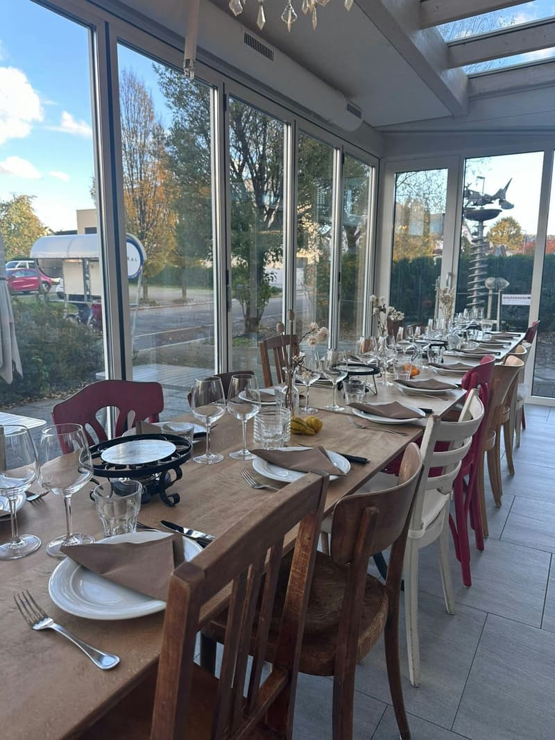 Popular restaurant with charm (7)