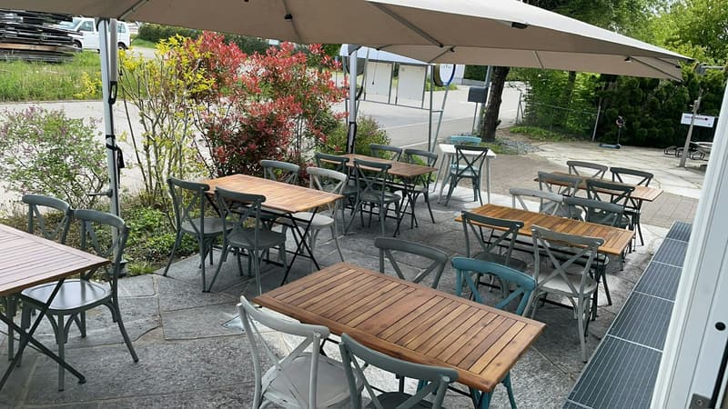 Popular restaurant with charm (8)
