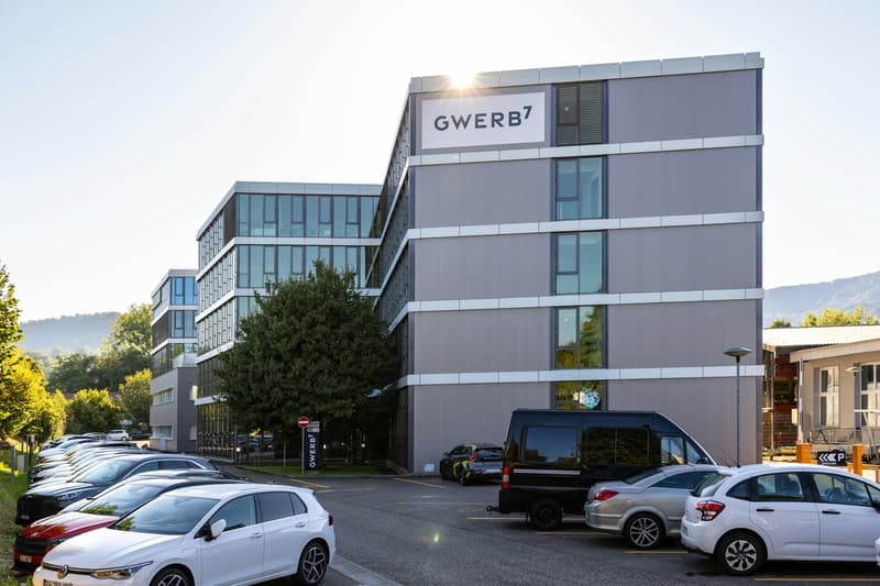 GWERB7 - 346m2 Attraktive Bürofläche mit Showroom und Lounge Eingang in Aesch! (9)