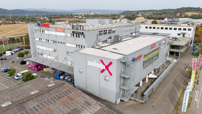 TOP BÜRO- UND GEWERBEFLÄCHE MIT ATRIUM UND AUSSICHT IN PRATTELN (1)