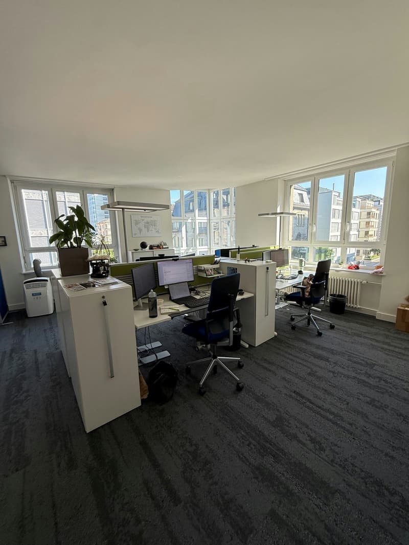 Büro 4