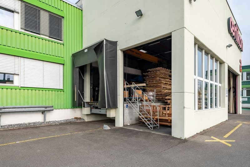 Gewerbe- und Produktionsflächen mit Büro ab 2'000 m² - flexibel und gut angebunden (10)
