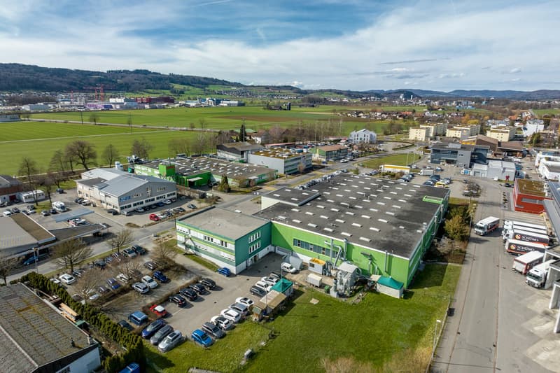 1'010 m² klimatisierte Büroflächen - ideal für Verwaltung, Entwicklung und Administration (8)