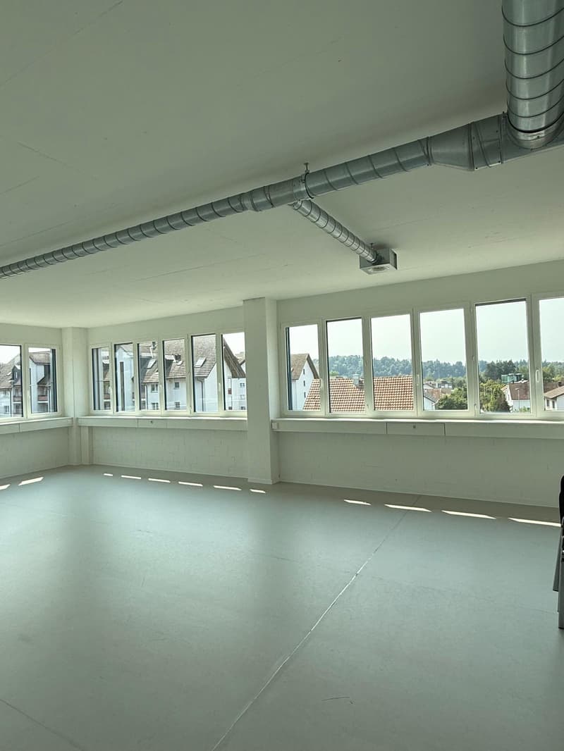 Modern, flexible office space in the heart of the action (7)