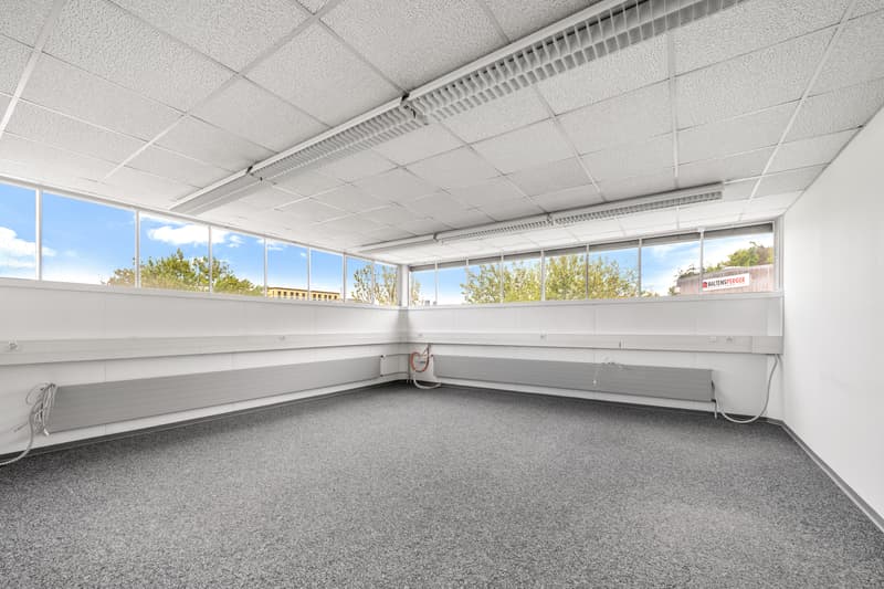 Compact & bright office space near A1 Würenlos (7)