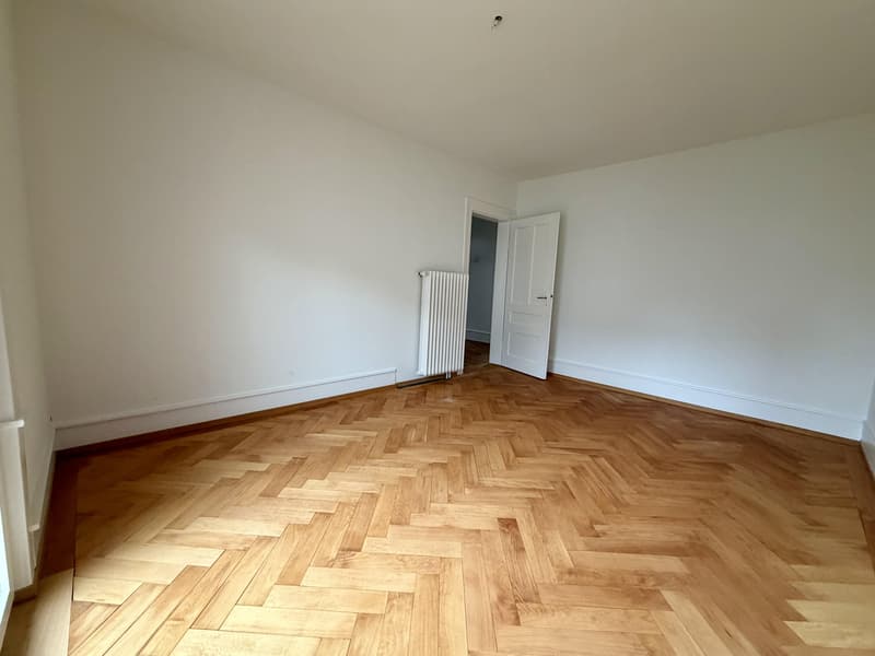 Appartement de maisonnette exclusif de 3,5 pièces avec cheminée dans le populaire Kreis 8 (6)