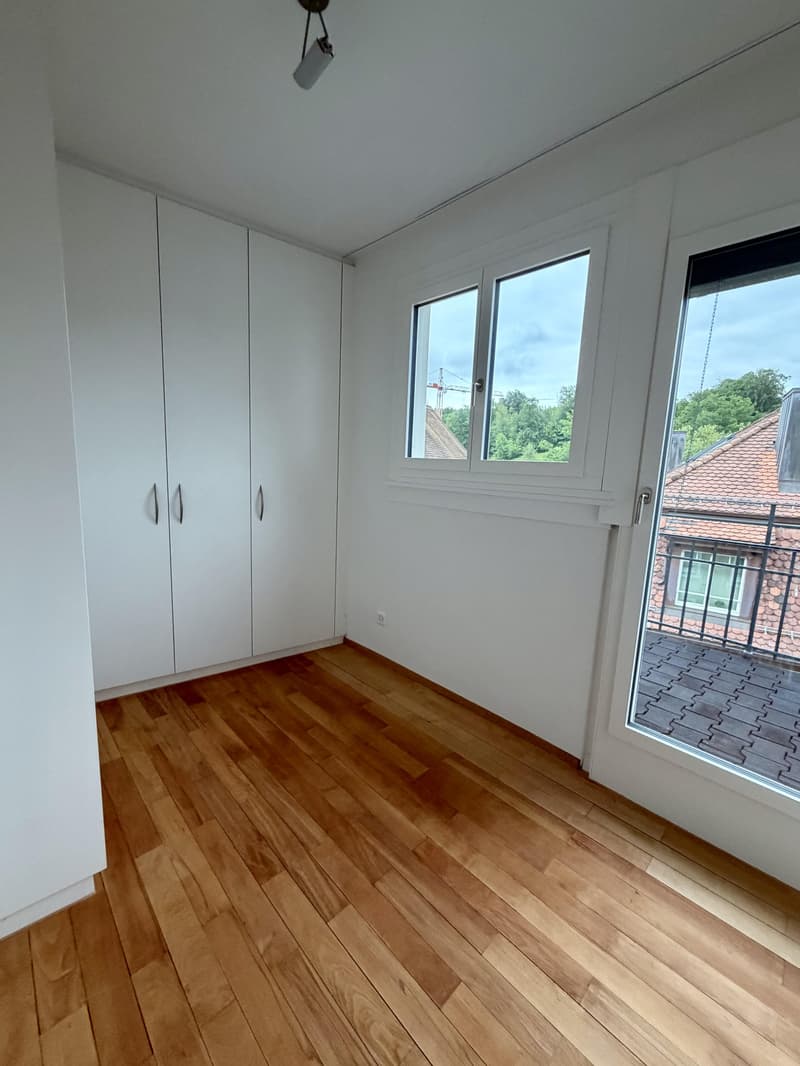 Appartement de maisonnette exclusif de 3,5 pièces avec cheminée dans le populaire Kreis 8 (7)