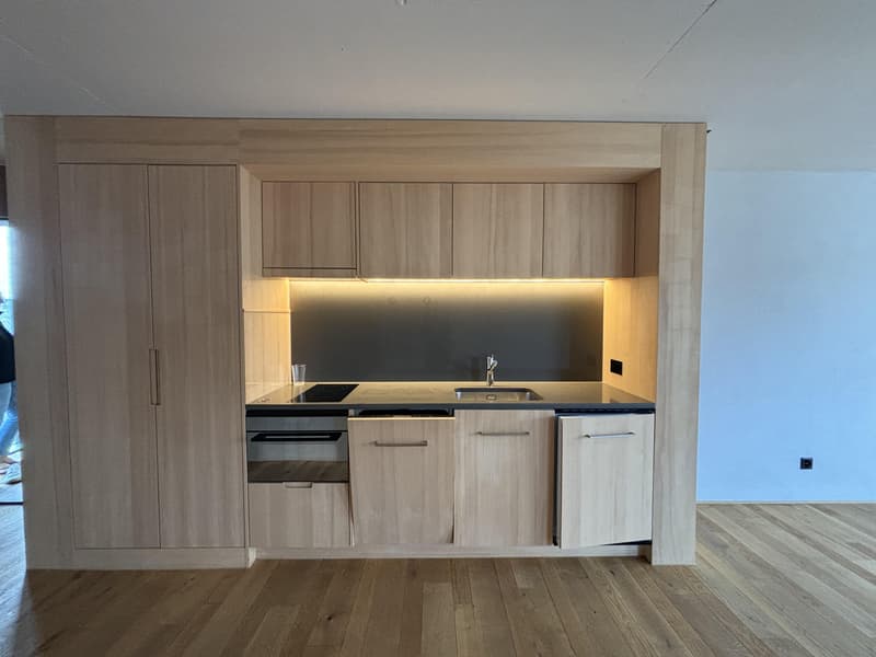 Studio moderne, partiellement meublé, vous attend ! (6)