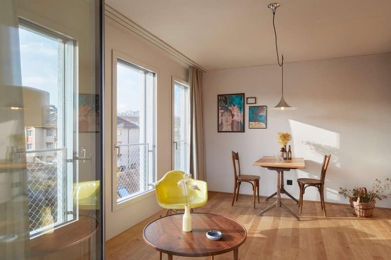 Studio moderne, partiellement meublé, vous attend ! (7)