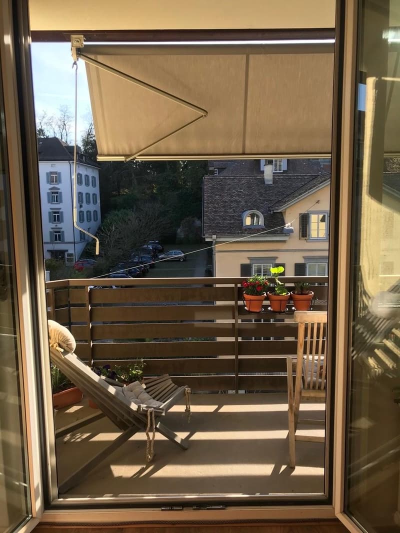 Wunderschöne Altbauwohnung an begehrter Lage (6)