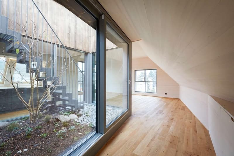 Dreamy attic apartment with private rooftop terrace (3)