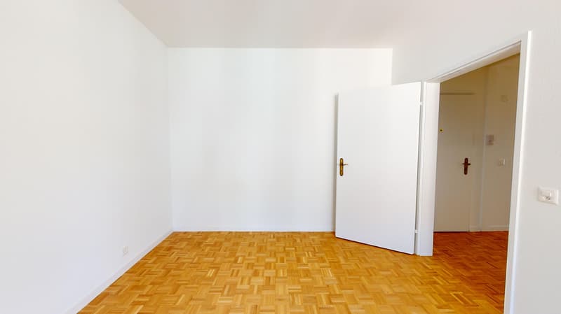 Charming and central 2.5-room apartment in Zürich-Oerlikon (6)