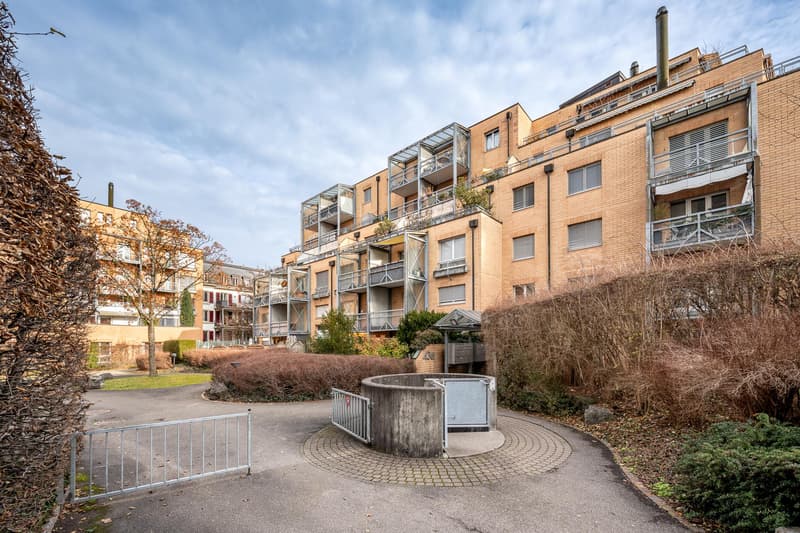 Charmante Maisonettewohnung an zentraler Lage in Bern (1)