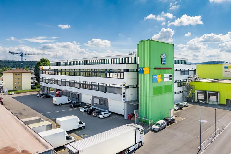 Moderne Bürofläche mit 134 m² im Geschäftshaus COMBO in Buchs AG (1)