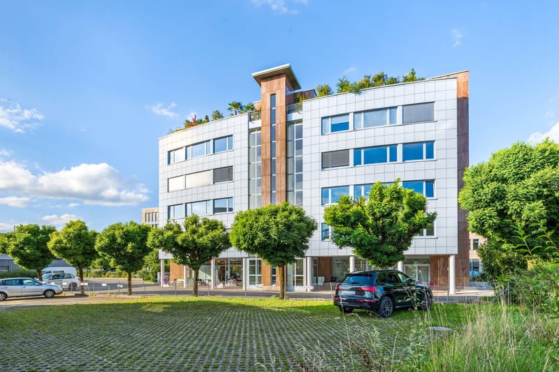 attraktives Bürogebäude in Rotkreuz (2)