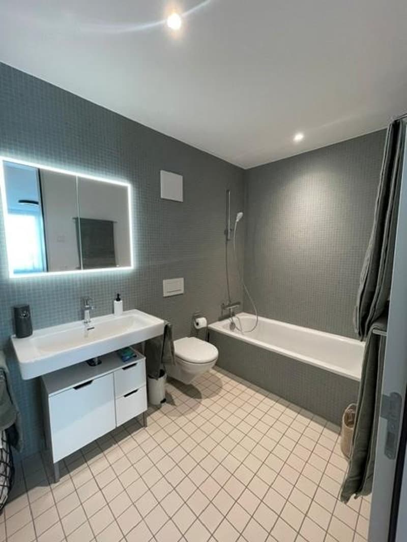 Eleganz trifft Funktionalität: Neubau 3.5-Zimmerwohnung in Bülach (9)