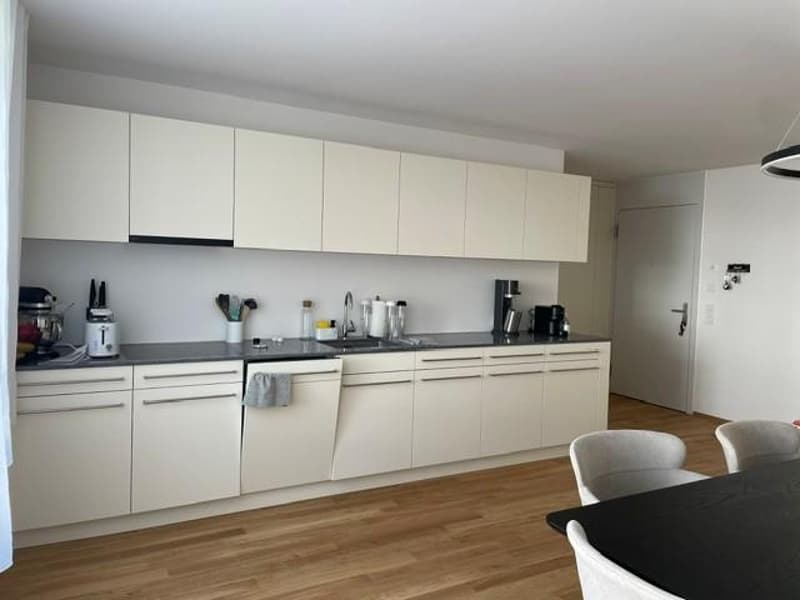 Eleganz trifft Funktionalität: Neubau 3.5-Zimmerwohnung in Bülach (8)