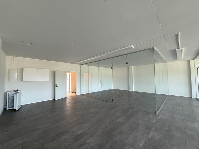 Helle Bürofläche in Oftringen modern ausgebaut und bezugsbereit (1)